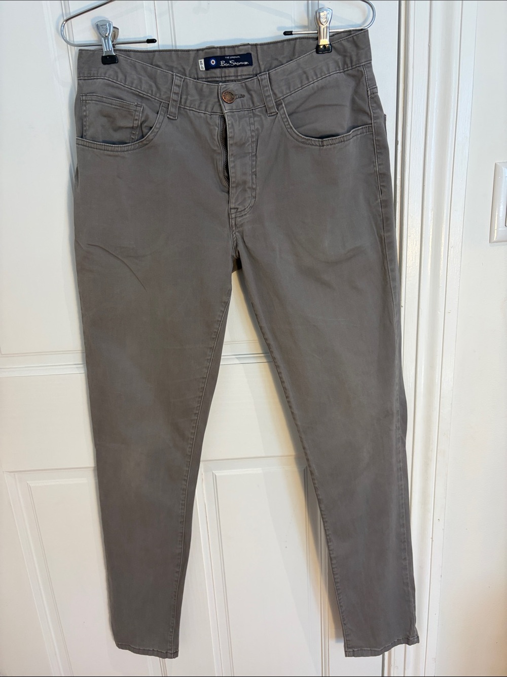 Ben Sherman Men's Chinos in Olive Gray
